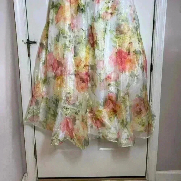 City Studio Juniors/Women's A-Line Skirt 7 White Pink Yellow Floral Hi Low‎ Boho - Picture 2 of 9